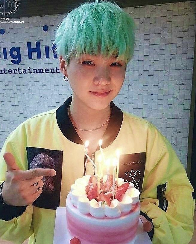 mnjjk_secrets's tweet photo. e ele? n volta mais? https://t.co/xxHvy2ZuAd