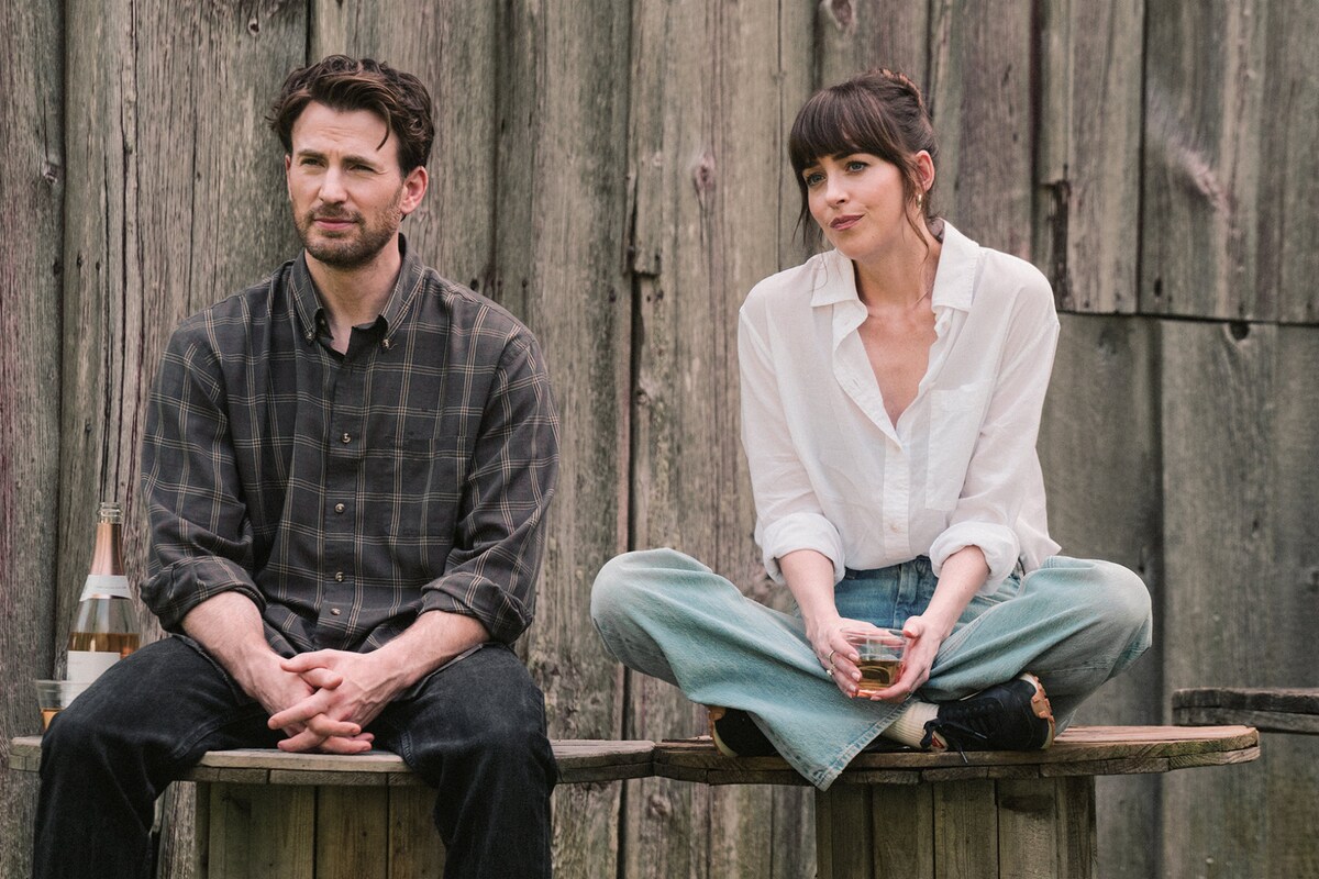 eiga_natalie's tweet photo. 「パスト ライブス／再会」セリーヌ・ソンが大人の三角関係描く

「マテリアリスト 結婚の条件」Prime Video独占配信

ダコタ・ジョンソン、クリス・エヴァンス、ペドロ・パスカルが共演
https://t.co/0wU7X7Qe2G

#マテリアリスト https://t.co/uQrmRDxQfG