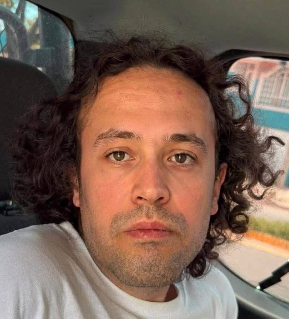 JaliscoRojo's tweet photo. Trasciende que Susana “N”, de 33 años y José “N”, de 40 años, detenidos en el  Centro Cultural Lunare de la colonia arrayanes Guadalajara, con el llamado COBRO DE PISO es otro grupo de extorsionadores diferente a los 5 detenidos que operaban en la colonia Libertad, https://t.co/EHKMZ1u83a