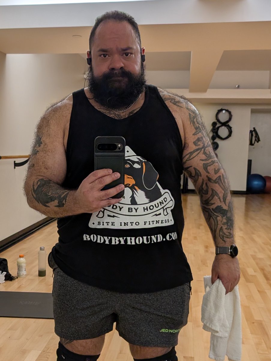 texas_hound's tweet photo. Coach Hound clocked in. Tatted up, knee sleeves on, towel ready. Who's up first? #gaycoach #gaydaddy #gayroleplay #jockstrap #sir #nsfw #gaydom #gayworkout #gaymuscle #powerlifter #gaybear #gaygym #musclebear #bearmuscle #beefybear https://t.co/S5qvwL1OBj