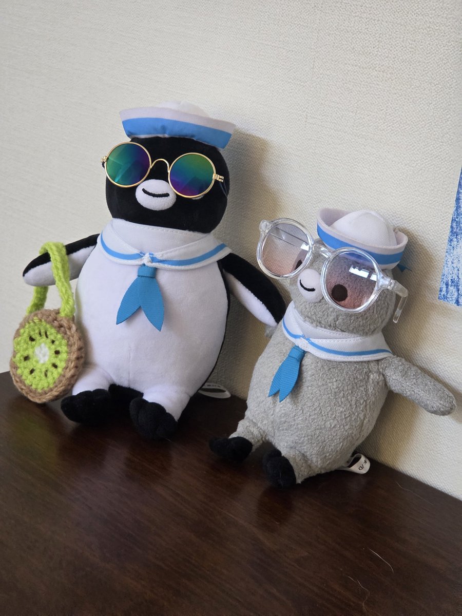 hagkichi's tweet photo. 新しいサングラス😎と、新作のキウイバッグを作りました。 https://t.co/sAVl2KaSMg