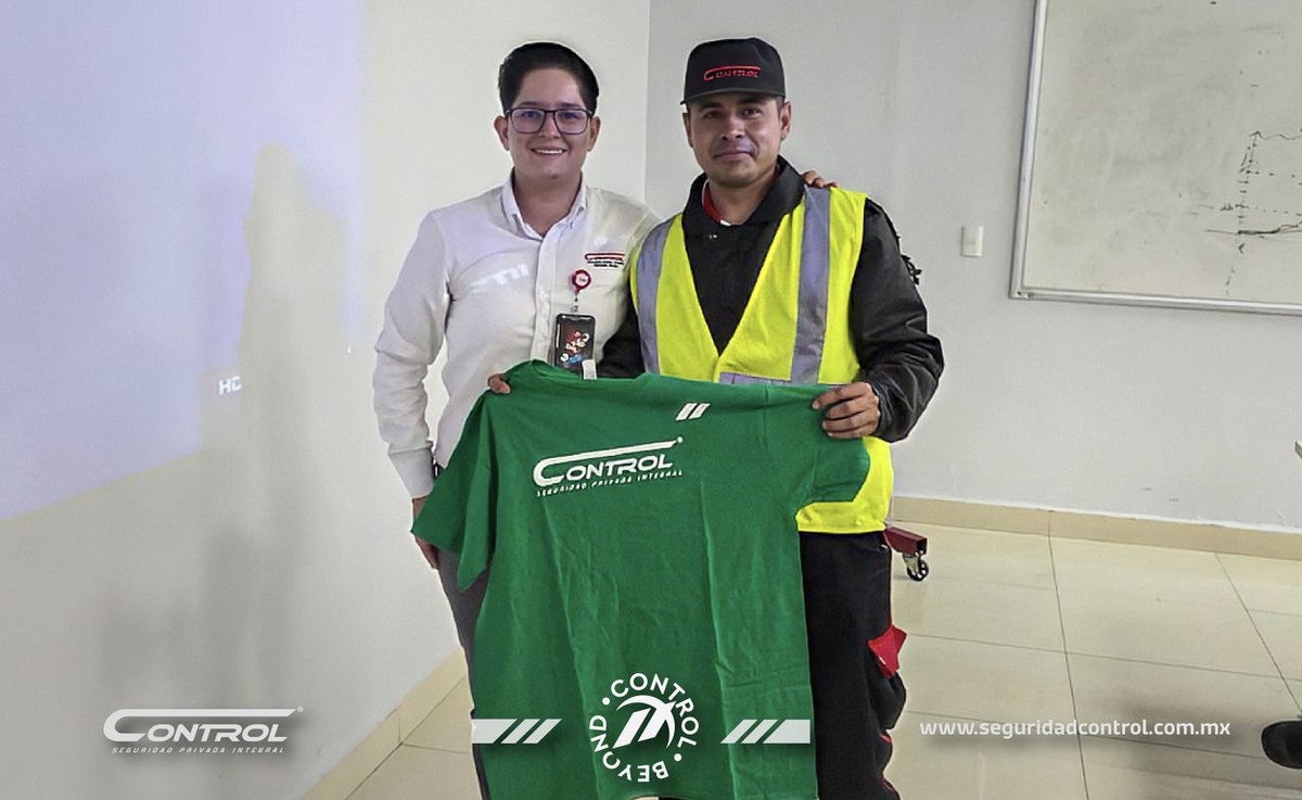 segcontrol's tweet photo. 🦸‍♂️🏆 ¡En Saltillo seguimos celebrando a lo grande!

Reconocimos a nuestros Héroes Control por su compromiso y entregamos los premios de la Rifa Futbolera. ¡Felicidades a todos por poner siempre el corazón y trabajar #ConTodo! ⚽👏

#HéroesControl #RifaFutbolera #OrgulloControl https://t.co/VkKyYWYbXq