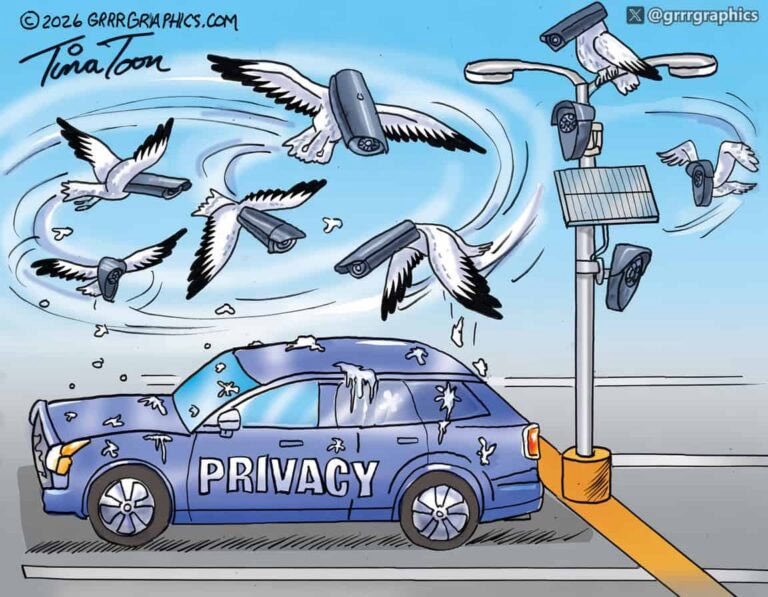 RogerJStoneJr's tweet photo. Get these cameras the Flock out of here, https://t.co/NczNVAxPbY