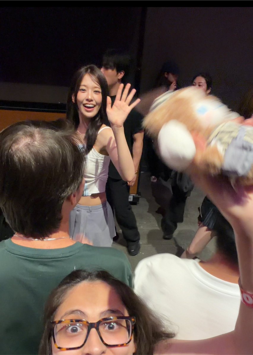 mapofalex_'s tweet photo. ive send-off in austin!! 📸🖤 

It was super quick, but I'm still grateful I was able to experience another send-off with ive🥺

#IVE #아이브 
#SHOW_WHAT_I_AM #IVE_AUSTIN https://t.co/b4rCCJb4bz