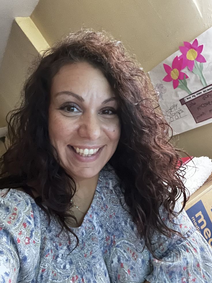 Elizabethss796's tweet photo. Pretty face. Strong mind. Kind heart. Unstoppable spirit. ❤️✨
Question: Who inspires you the most? #BeautyWithPurpose #Confidence #ViralPost https://t.co/2FS72MS2a2