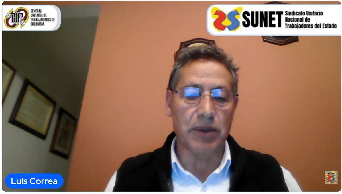 sunetcolofc's tweet photo. #AEstaHora se lleva a cabo la capacitación virtual, concursos de mérito @CNSCColombia por nuestras redes sociales de @sunetcolofc  en YouTube y Facebook, dirige el Dr. Argemiro Niño. 🇨🇴💪🏻
#SunetSuSindicatoEstatal https://t.co/XLe0gQW32V