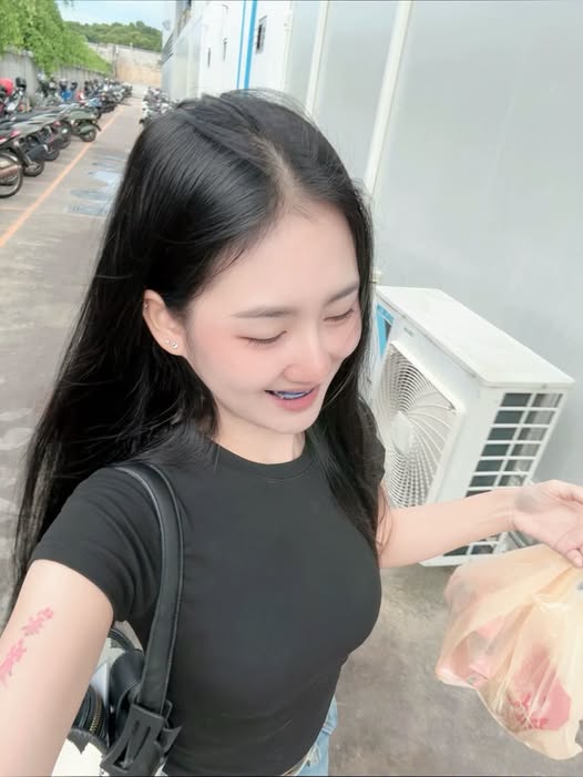 jkmarfo7's tweet photo. มาคอมเมนต์กันหน่อยสิ 🤤🙈 🔥🫦 https://t.co/M62zqbk4Un