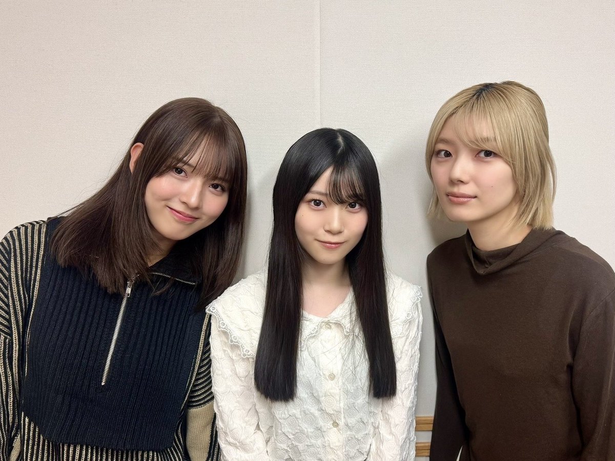 dosukoi1534's tweet photo. ✍2025.12.14

藤吉「"ぼくの懺悔したいことは、彼女の日記を見たことです"」
山下「あーもうあかんわ」

#櫻坂のさ
#中嶋優月 #山下瞳月 #藤吉夏鈴 https://t.co/YHcM2dYVWv