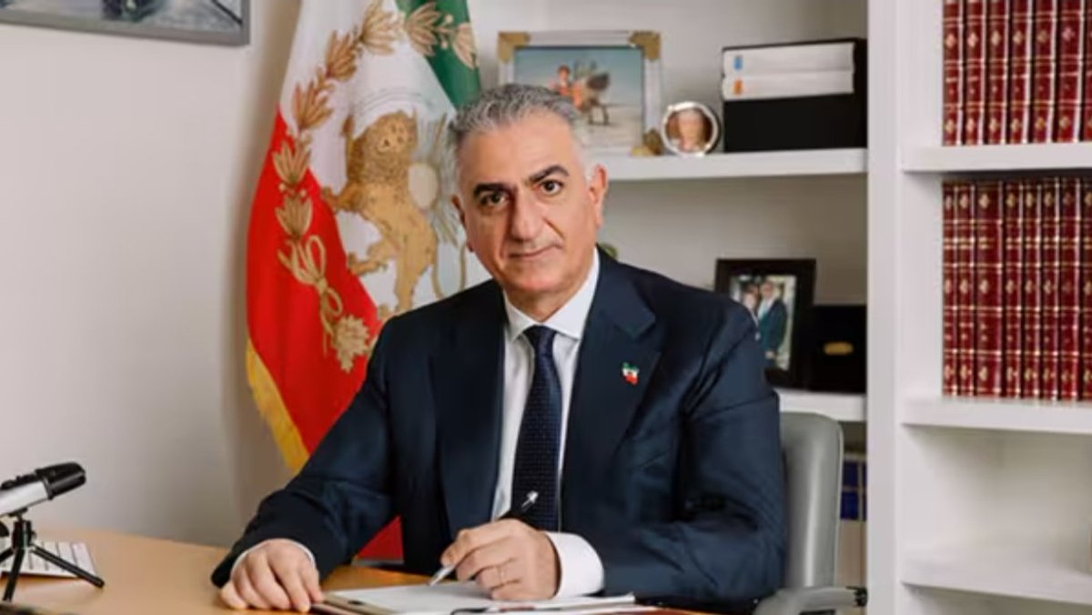 AmericanpowerUs's tweet photo. Final prediction: Will Reza Pahlavi still be an influential political figure in 2035?

A) Yes
B) No
C) Maybe
D) Unsure https://t.co/VVsIIo8YP6