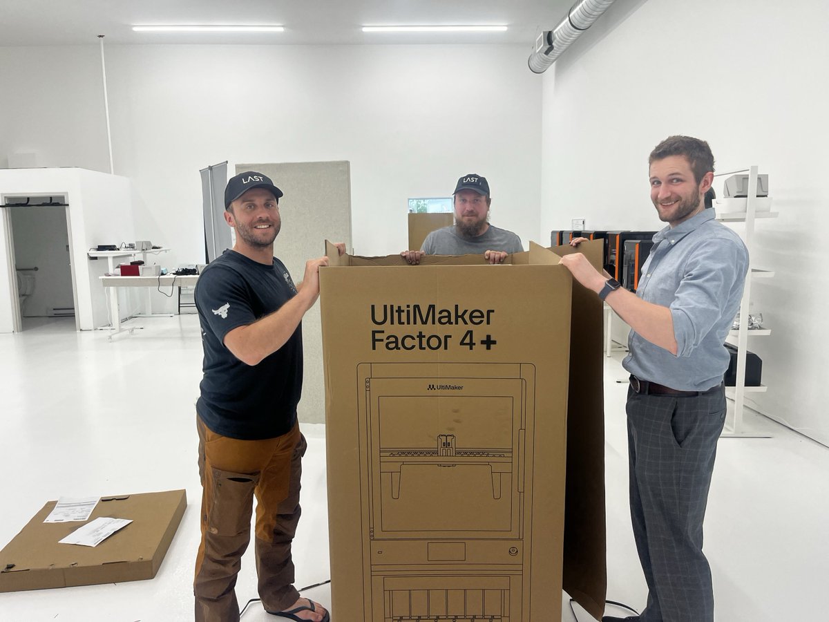 lastdotnet's tweet photo. It’s always a great day at Last, but especially so when an @Ultimaker Factor 4 Plus arrives 🤩 Industrial-grade hardware, optimized for manufacturing and defense - extending our capabilities and bolstering our already-impressive additive manufacturing capacity! https://t.co/HeiwqKyiOz