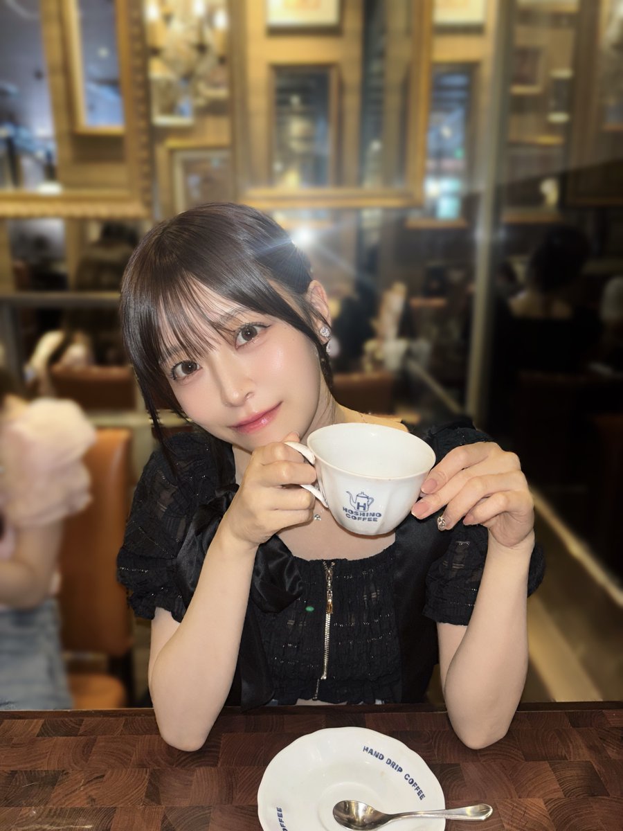 karen_bloom_'s tweet photo. おはよ~☕️ https://t.co/ffeZrqQYyr