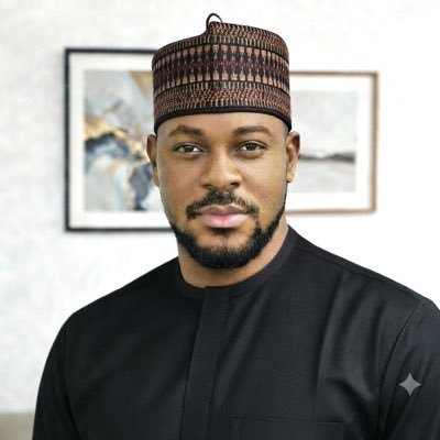 ERINFOLAMI2024's tweet photo. This Animal @tudobams was the host of the space where Sizwe Banzi said Satan landed in Yorubaland and call our progenitor Oduduwa the devil that landed in Yorubaland.  This is unforgivable Tudo. And my sister @MonnyOla23 was seated on the space without saying anything. 

People can insult Tinubu or any individual Yoruba but immediately they cross to denigrating your spirituality and the ancestors that ought to be where to draw the line.....I am surprised sister Monny couldn't unmute her mic to correct that....