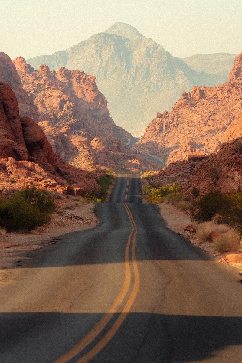 jeffmihaly's tweet photo. Valley of Fire https://t.co/n5zWrOnWVE