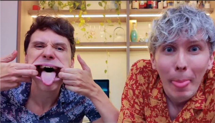 firstpinof's tweet photo. @danielhowell one of you looks really cute here… not saying anything but…. https://t.co/VezJOLx2Kk