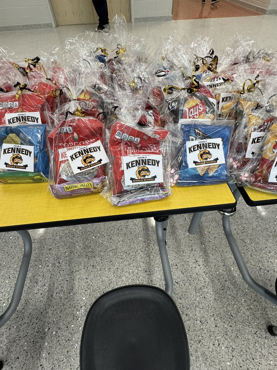 drjbg3's tweet photo. The @JFKWolverine Ribbon Cutting Ceremony is about to begin! So many people worked hard to make this concept a reality! Thank you @SufVAschools , @CityofSuffolk, @M_B_Kahn and at RRMM for your collaboration! #SPSCreatesAchievers #PathToAchievement πππΎππΎππΎ https://t.co/IAw9oN02HT