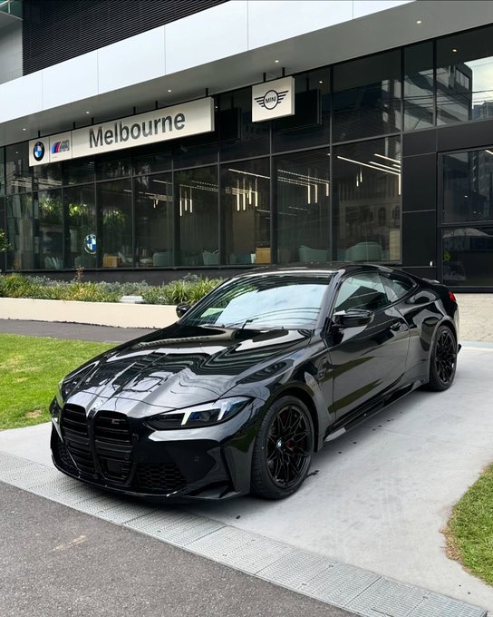 TurboVerse0's tweet photo. All black BMW M4 https://t.co/3PPOlsrxzM