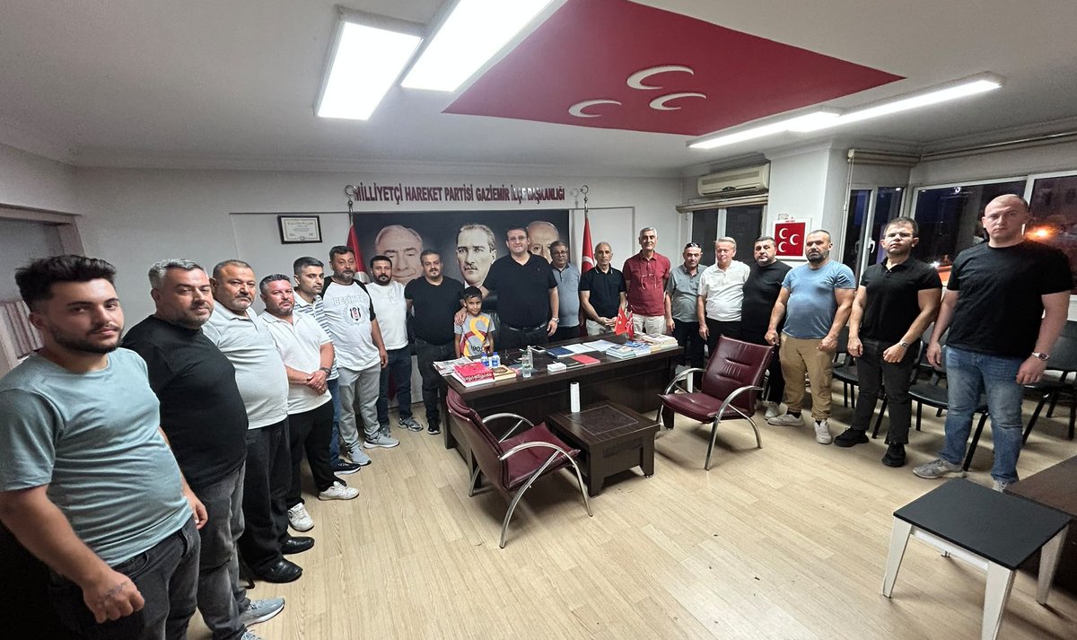 KksalKo13's tweet photo. MHP Gaziemir İlçe Başkanlığı Olarak;
Yönetim Kurulu Toplantımızı Tamamladık.
Cennet Mekan Başbuğunuz Alparslan Türkeşin İzinde,
Liderimiz Genel Başkanımız Türkmen Beyimiz Sayın Devlet Bahçeli Beyefendi"nin Emrindeyiz.
MHP Gaziemir İlçe Başkanı Köksal Koç https://t.co/JrbNnCniH2