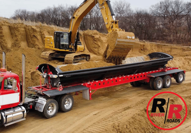 River_Roadie's tweet photo. π Construction season is in full swing! This week we feature a top profit maker in our line of Side Dump Trailers and Equipment Trailers + some local industry news too. See it in this weeks newsletter. https://t.co/AYW1yN3EJk #trailersales #equipmenttrailers #smithco @Wabash https://t.co/3QNjjHl4vQ