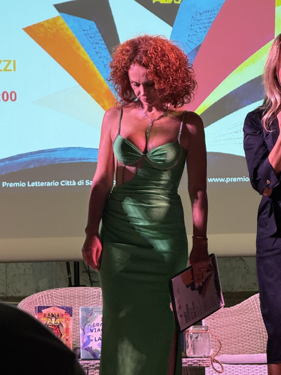 lilla_lp_so's tweet photo. Beatrice, la conduttrice 💚🥰 

MERAVIGLIOSA! https://t.co/ebSeBak2qs
