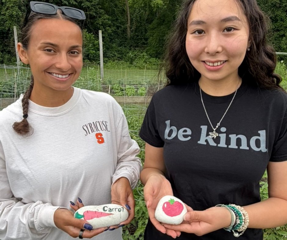 HendricksChapel's tweet photo. 🥕 🍅 🥦 Meet Maria Buscaglia G'27 and Darika Djusupova '28, this summer's student managers at Pete's Giving Garden! Since 2019, the garden has produced over 600 pounds of food for students facing food insecurity. Read their full story to learn more ➡️ https://t.co/ewe6wtMxJj https://t.co/sOuu3sPuNd