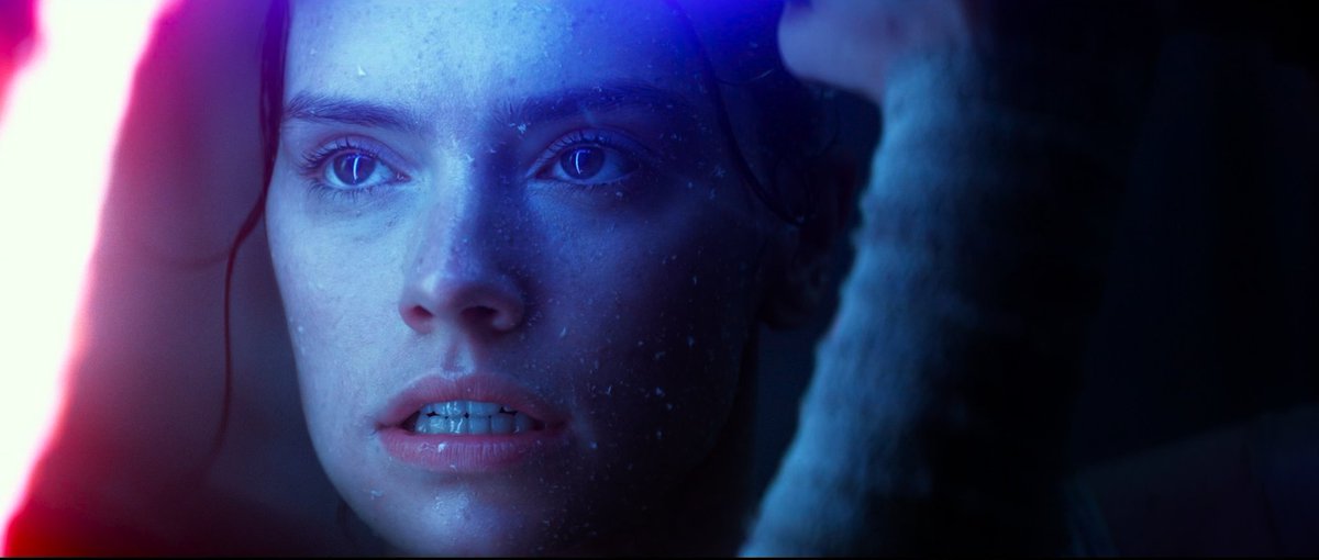 anabelle_dawn's tweet photo. your daily reminder that rey is the coolest https://t.co/EMdGvAlFOi