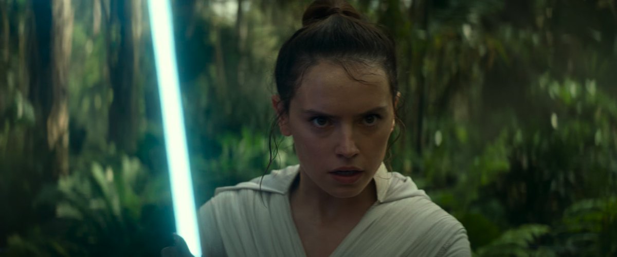 anabelle_dawn's tweet photo. your daily reminder that rey is the coolest https://t.co/EMdGvAlFOi