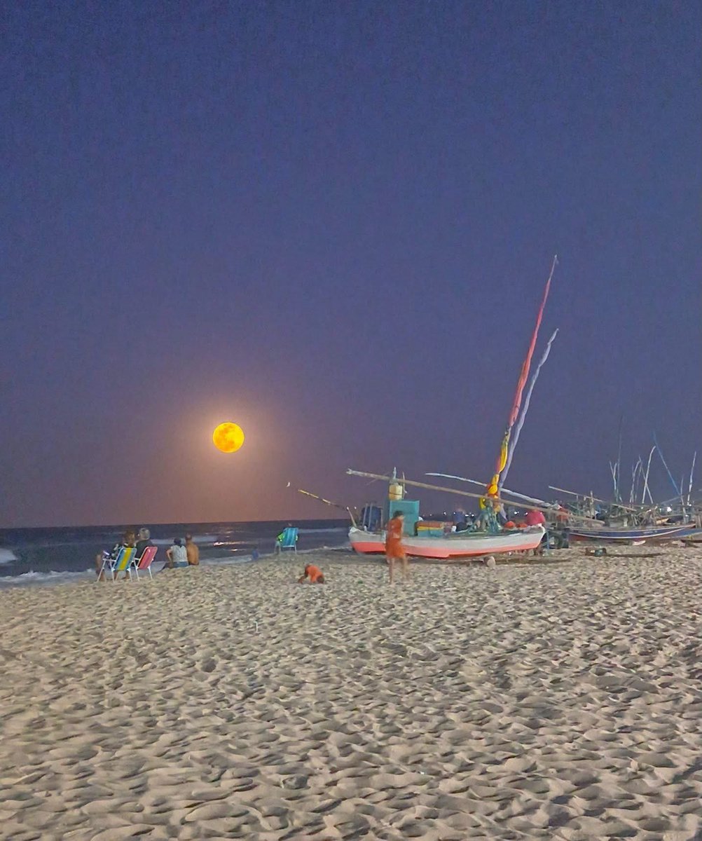 LuizJusta's tweet photo. A beleza da lua cheia na Prainha em Aquiraz/CE.
📸: Prainha, melhor lugar do mundo #FortalezaCE https://t.co/yxWvRqNdzI