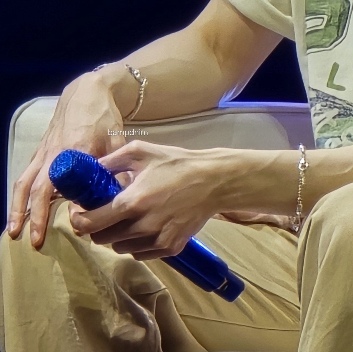 soozznbiased's tweet photo. soobin's hands appreciation thread (proceed with caution) https://t.co/TSeTXhTULI