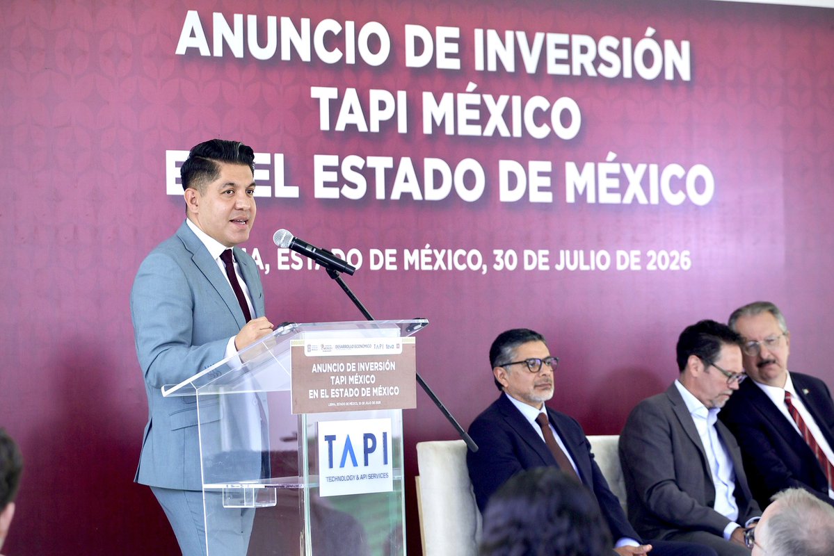 EmmanuelReyesC's tweet photo. Fui testigo de un momento histórico para la industria farmacéutica mexicana. La Secretaría de Economía hizo entrega del Distintivo Hecho en México a SICOR de México (TAPI), la primera empresa productora de APIs en obtener esta certificación, reconociendo el talento, la innovación y la calidad de la manufactura nacional.

Con una inversión cercana a 140 mdp, este proyecto consolida más de 240 empleos directos, cerca de 800 indirectos y abrirá nuevas oportunidades para trabajadores especializados y proveedores nacionales, fortaleciendo la competitividad de México como un referente en la industria farmacéutica.

¡Enhorabuena y muchas felicidades!

#HechoEnMéxico #IndustriaFarmacéutica #EconomíaMx