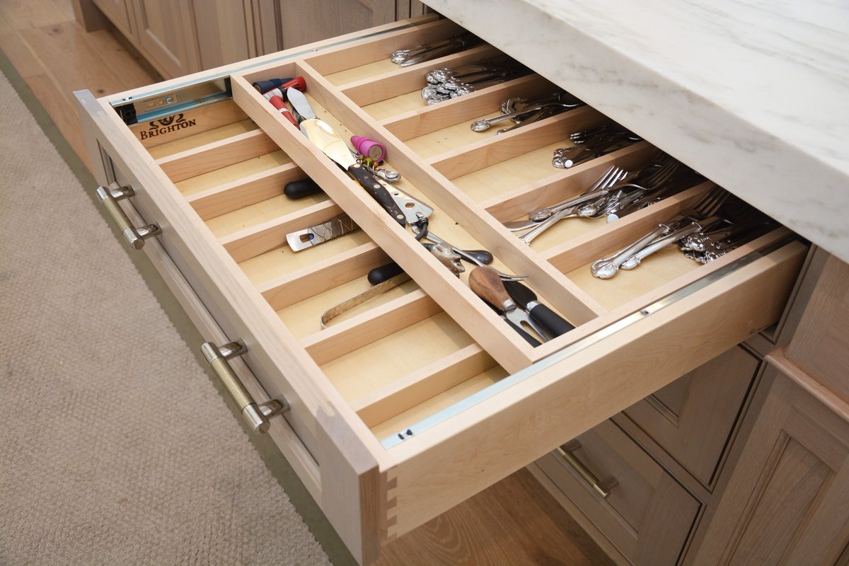 BrightonCabinet's tweet photo. Do you need to organize your kitchen? A double stack cutlery divider drawer could help. Plenty of space for all your utensils. #brightoncabinetry https://t.co/gohiQ3Cq1n