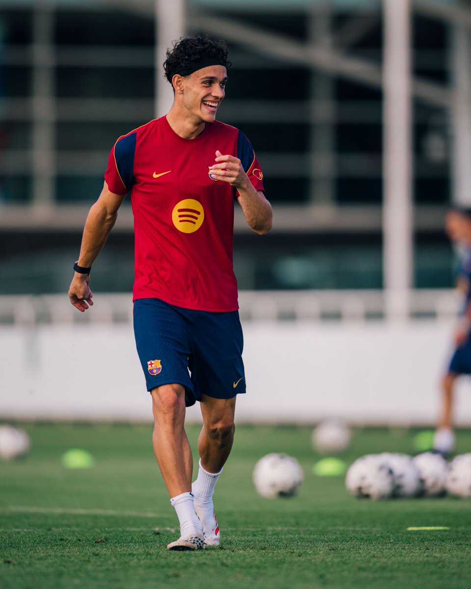 FCBarcelona's tweet photo. All smiles 😄 https://t.co/wsNDSjGPwp