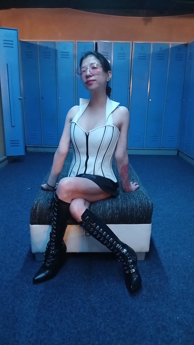 DominatrixKawa #Asian tweet media