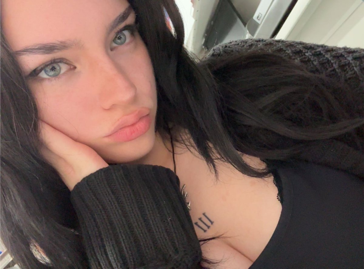 weak4leni's tweet photo. im bored let me drain u 🌀🌀🌀

#findom https://t.co/5sP8qRNMwb