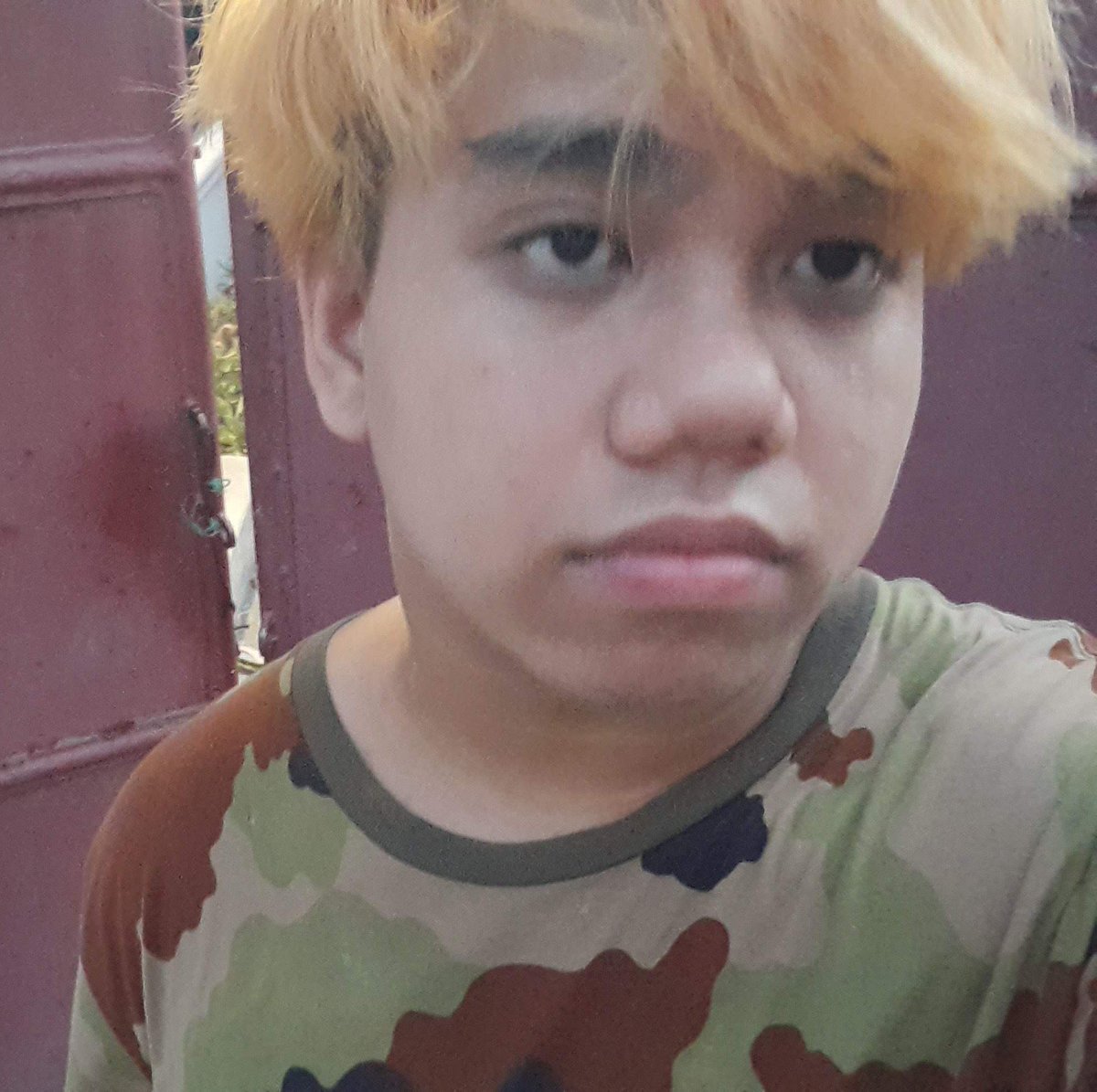 deeplycreole's tweet photo. Whenever u see an asian with bleached hair its always like theyre prohibited from a toner or purple shampoo https://t.co/AszoAqRn1F