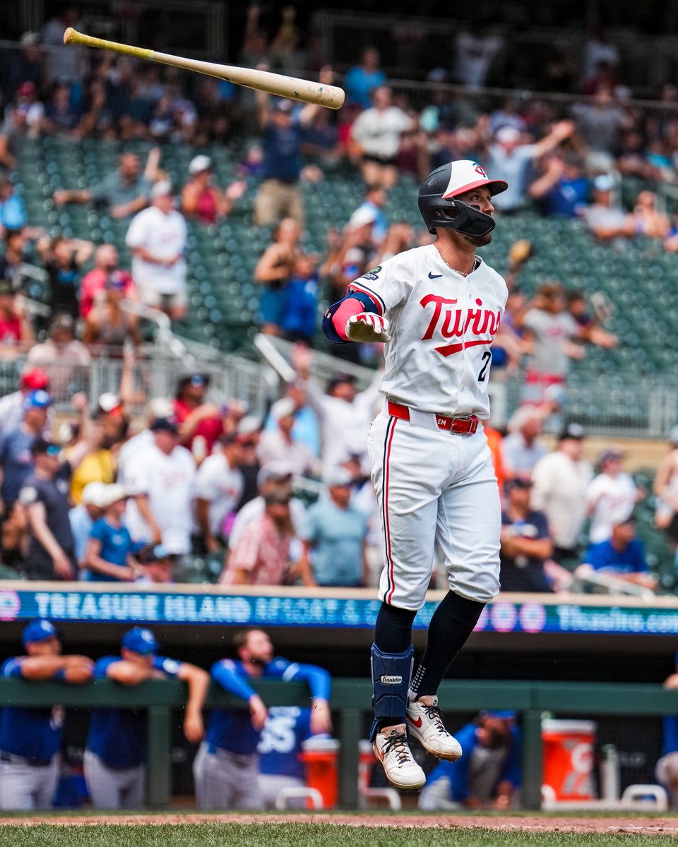 Twins's tweet photo. Come for the walk off

Stay for the bat flip!!! https://t.co/jaouwOVynQ