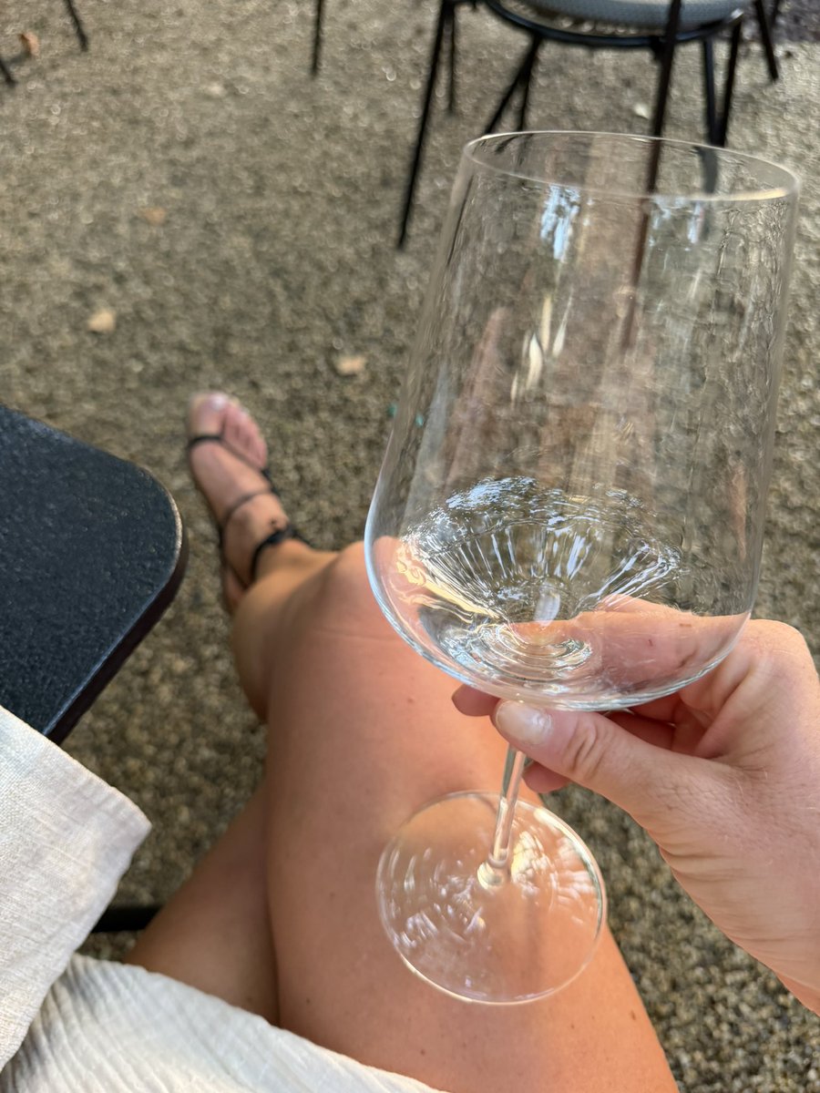 GoddessRayWins's tweet photo. I am in Spain for the next three weeks 🇪🇸 and I already have a little army of submissives eager to please Me 🥵 

goddess mistress dominatrix domina feet footfetish feetworship soles findom femdom cashmeet marbella valencia find bodyworship sandals find paypig whalesub blik https://t.co/mPsxBuZkMn