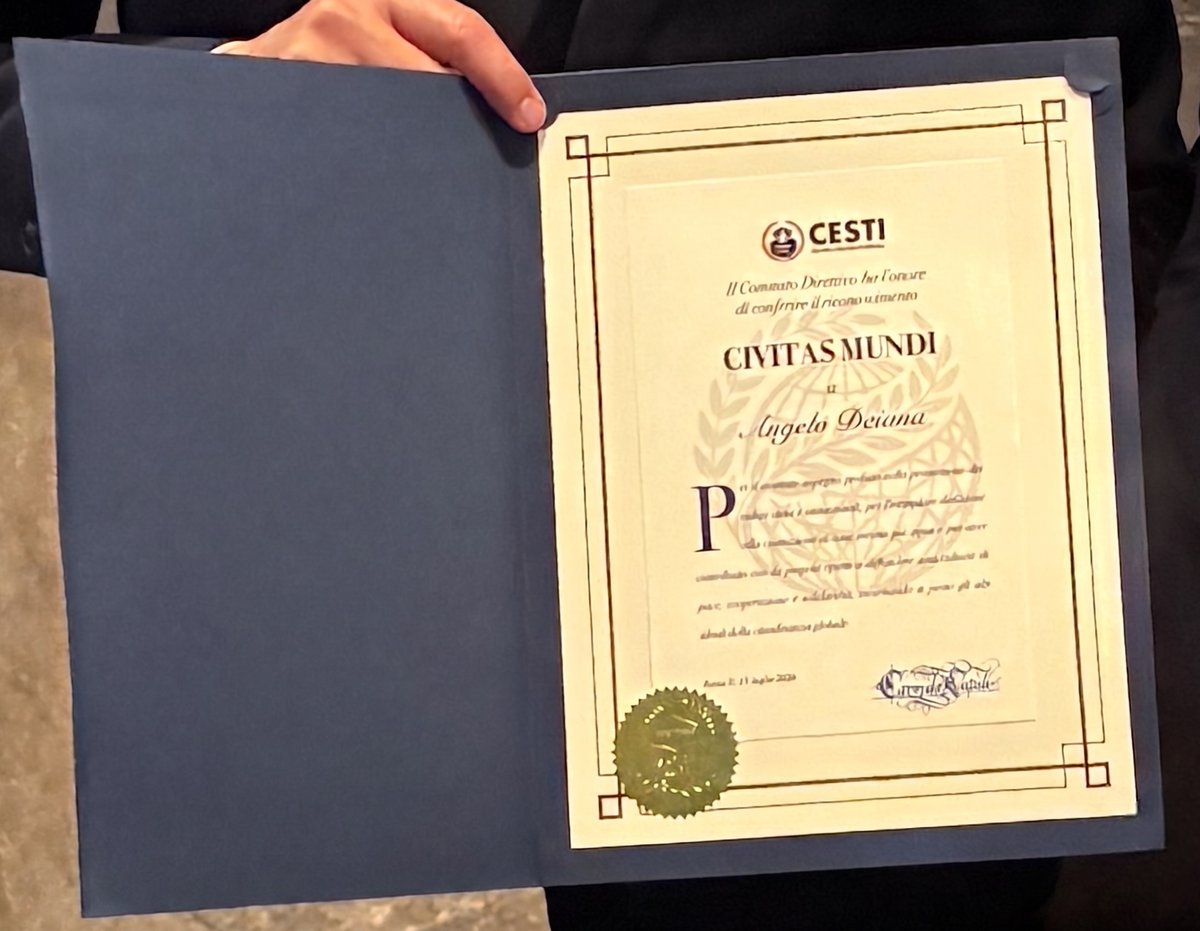 AngeloDeianaTW's tweet photo. E' stato un vero #onore ricevere dal #Presidente del CESTI, @cutuli_blog, il #premio "Civitas Mundi". Grazie di #cuore per un #premio che non รจ #mio ma di #tutta @ConfAssTW...
#Confassociazioni #laretedellereti #cesti #azionistidelPaese #futuro https://t.co/OePcdE3BtT