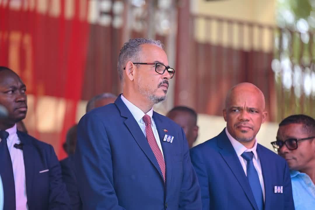 Leptitjournalht's tweet photo. 🎓 Le PM Alix Didier Fils-Aimé réaffirme le soutien de l'État aux Universités Publiques Départementales à l'occasion des 20 ans du réseau des UPD. 🇭🇹
#Haïti #UPD #Éducation #CapHaïtien https://t.co/agCjJ9zg50