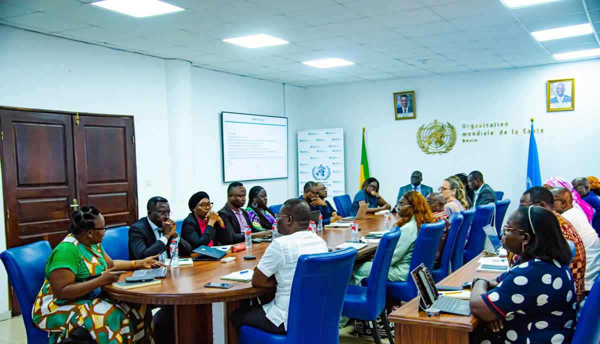 oms_benin's tweet photo. Une synergie indispensable pour garantir la continuité des services de santé essentiels et protéger les populations les plus vulnérables.

Cap sur de nouvelles perspectives de collaboration pour améliorer durablement la santé de tous. 🇧🇯🩺 https://t.co/TpRn45emNL