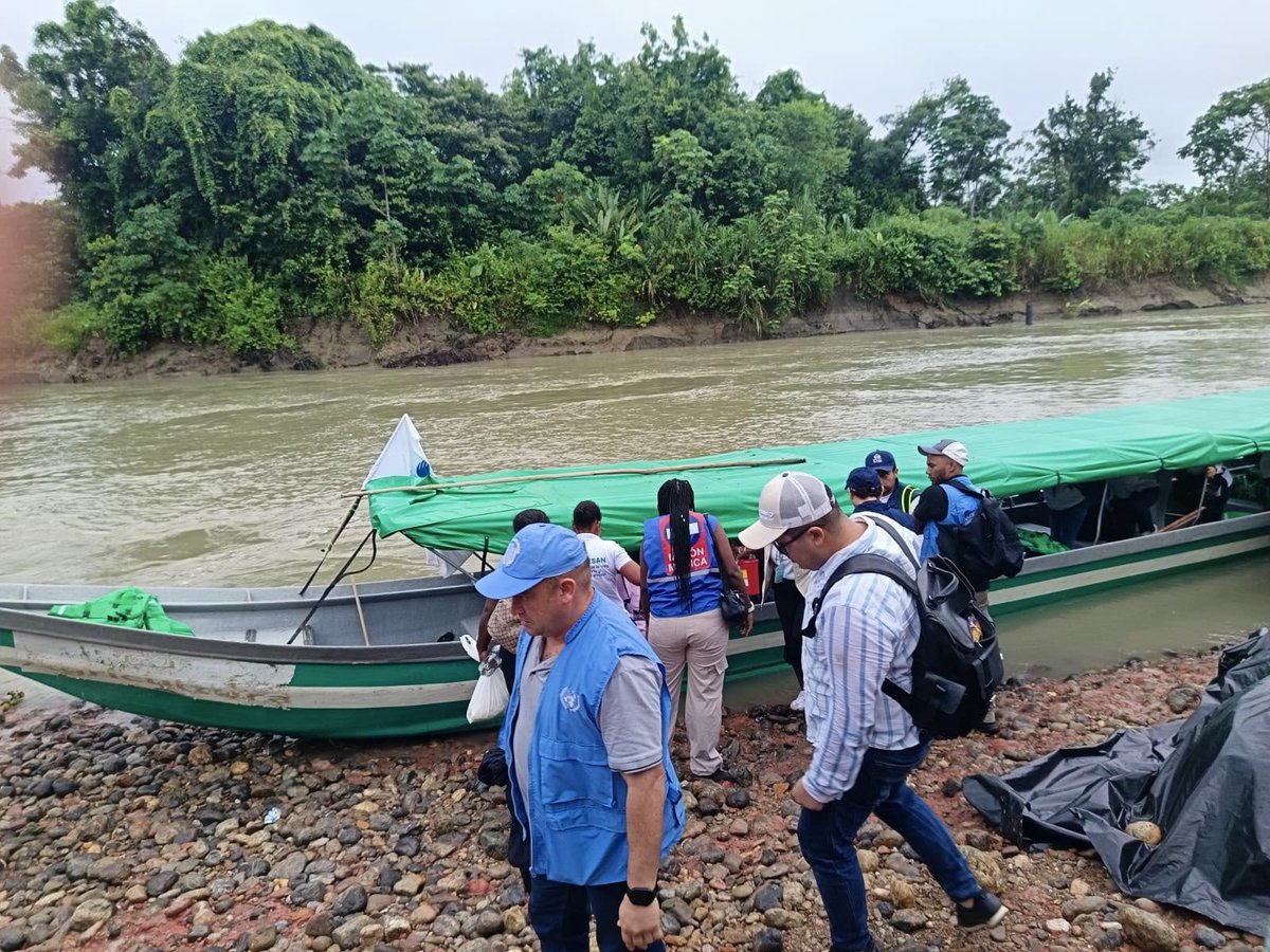 MisionONUCol's tweet photo. En Sipí, #Chocó, acompañamos la Misión Humanitaria y de Atención Integral, con articulación interinstitucional de @MinInterior, para proteger a comunidades afectadas por el conflicto armado. #DesdeElTerritorio https://t.co/TXpGu4hkyO