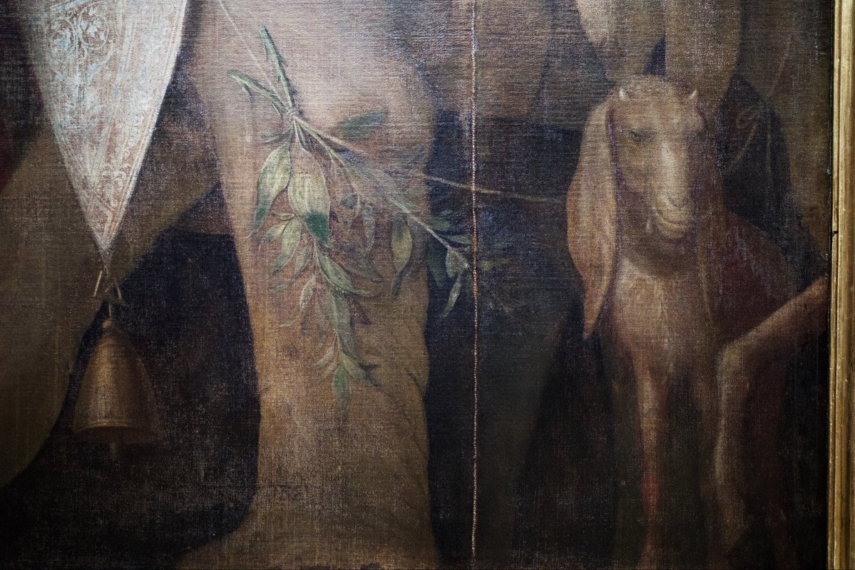 PhilipJohnJones's tweet photo. Lots of legs, several dogs and a goat - The Triumph of Cesar by Mantegna @NationalGallery https://t.co/i9MRXtvEGD