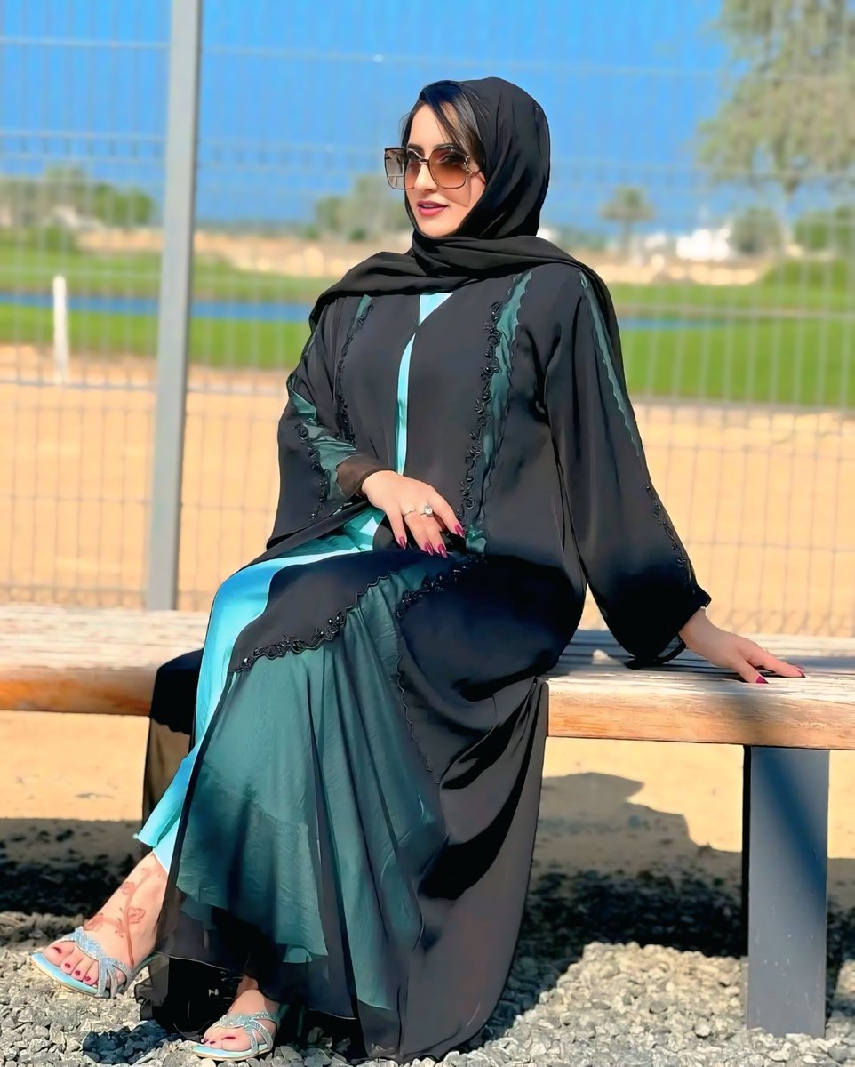 سحاب آل سعود tweet media
