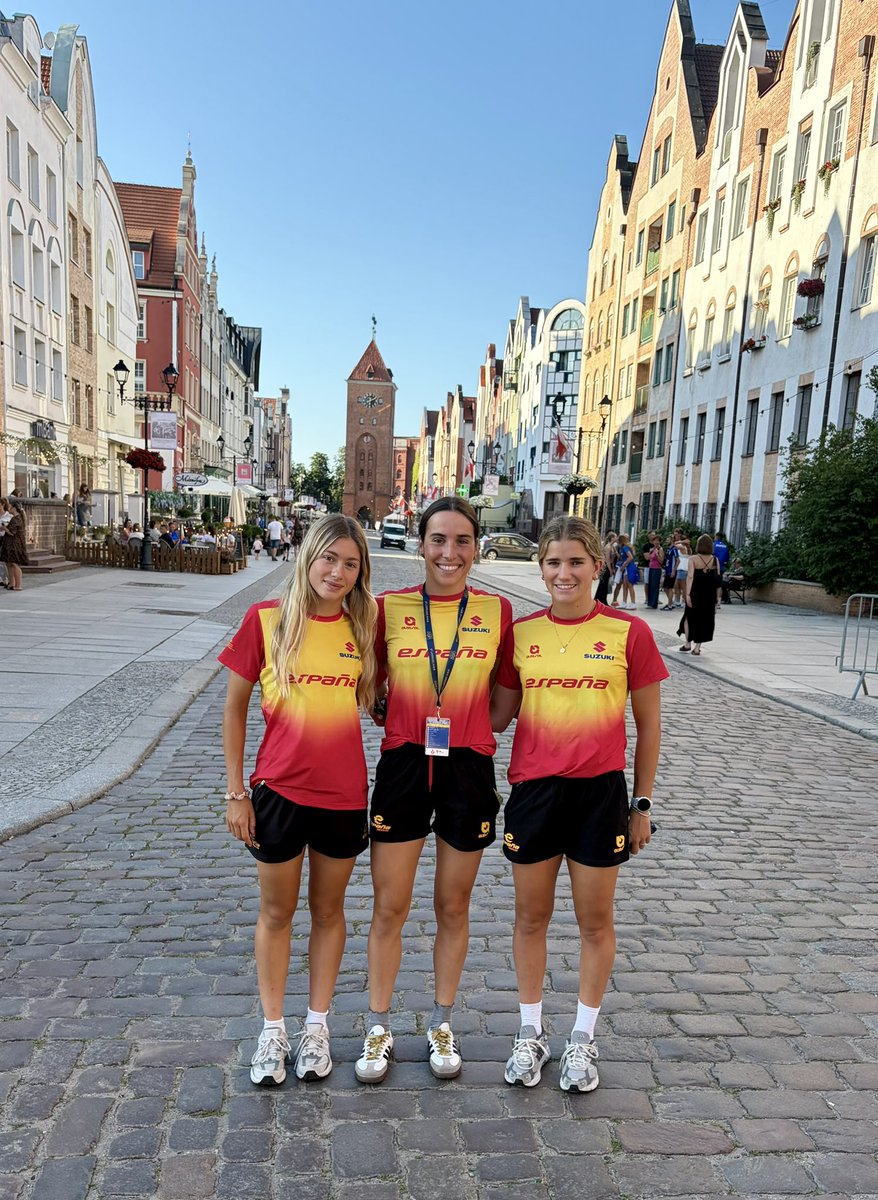 TRIATLONSP's tweet photo. Mañana, Campeonato de Europa Élite y Sub23 

🕔 17:00 | Élite y Sub23 femenina
🇪🇸 Ana Carballo, Maite Jiménez-Orta y Alejandra Seguí.

🕖 19:15 | Élite y Sub23 masculina
🇪🇸 Sergio Baxter, Pelayo González, Jarno Pousada y Andrés Prieto.

📺 En https://t.co/hX3PoMUKCI https://t.co/87irgwMGjm