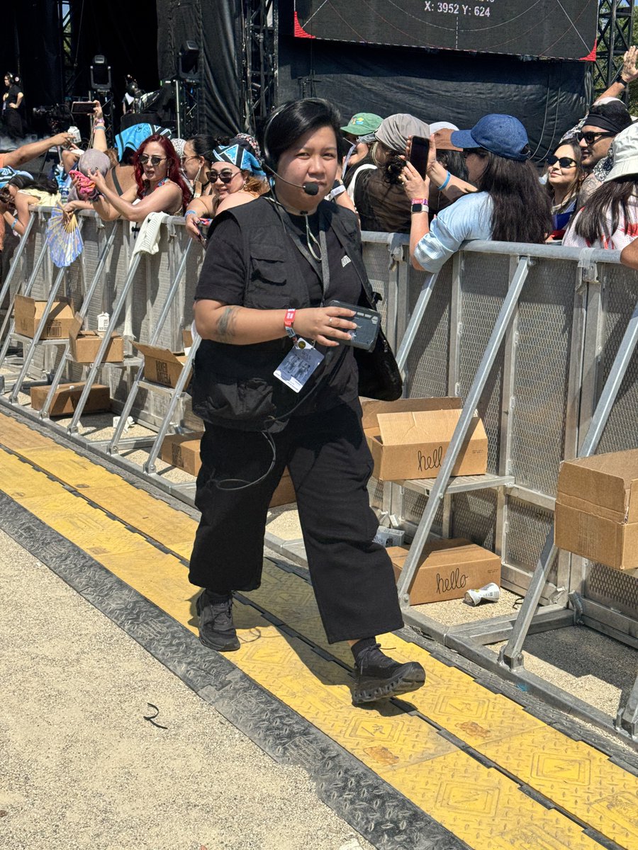 US_ATIN's tweet photo. 12 minutes to go!

UNLEASH SB19 LOLLAPALOOZA
@SB19Official #SB19
#SB19atLollapalooza https://t.co/YHkUqfWkvR