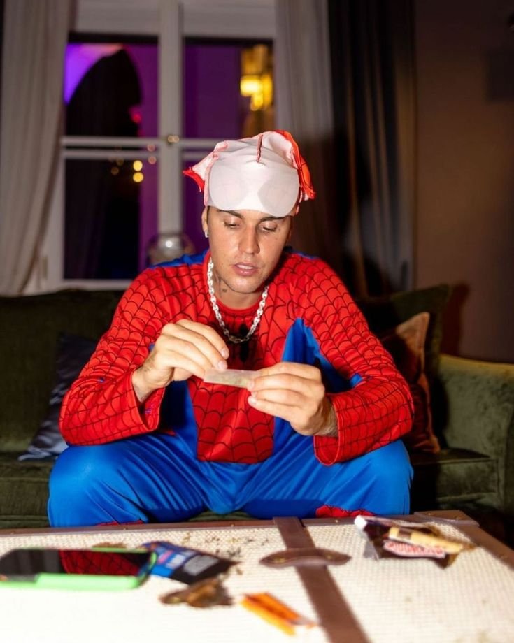 jdbxxliwl's tweet photo. spider-man 🕷️🕸️ https://t.co/FxfymFlOQP