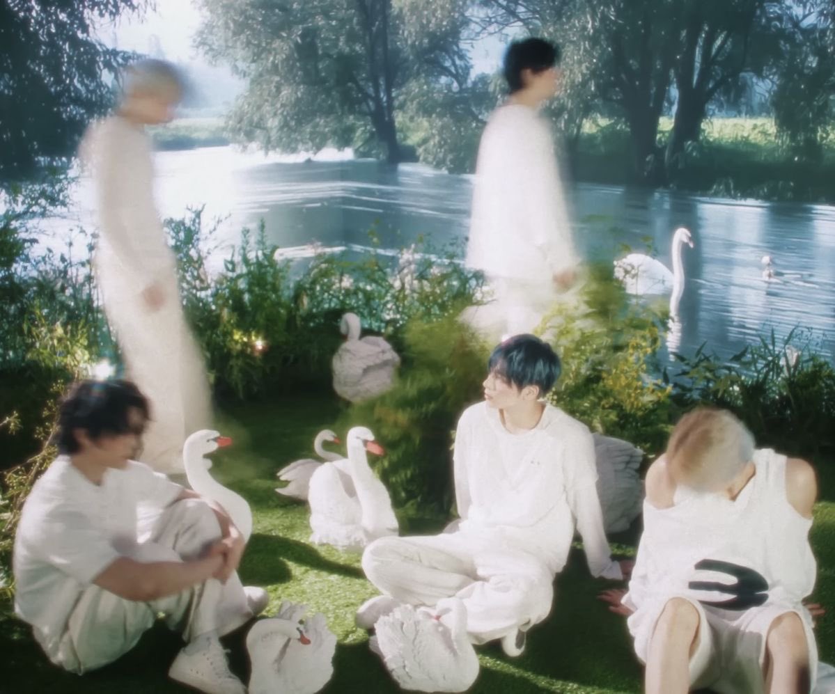 divaxdiaries's tweet photo. 15. what’s your favorite concept that txt has done? https://t.co/wNKCtwVbZ0