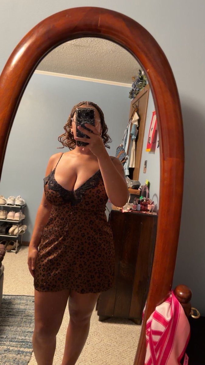 DailyBopssss's tweet photo. My thick ass ex 😮‍💨😩 ugh I miss her at times #cuckold #exgf #slut #whore #bop https://t.co/Q8ERW5ggG8