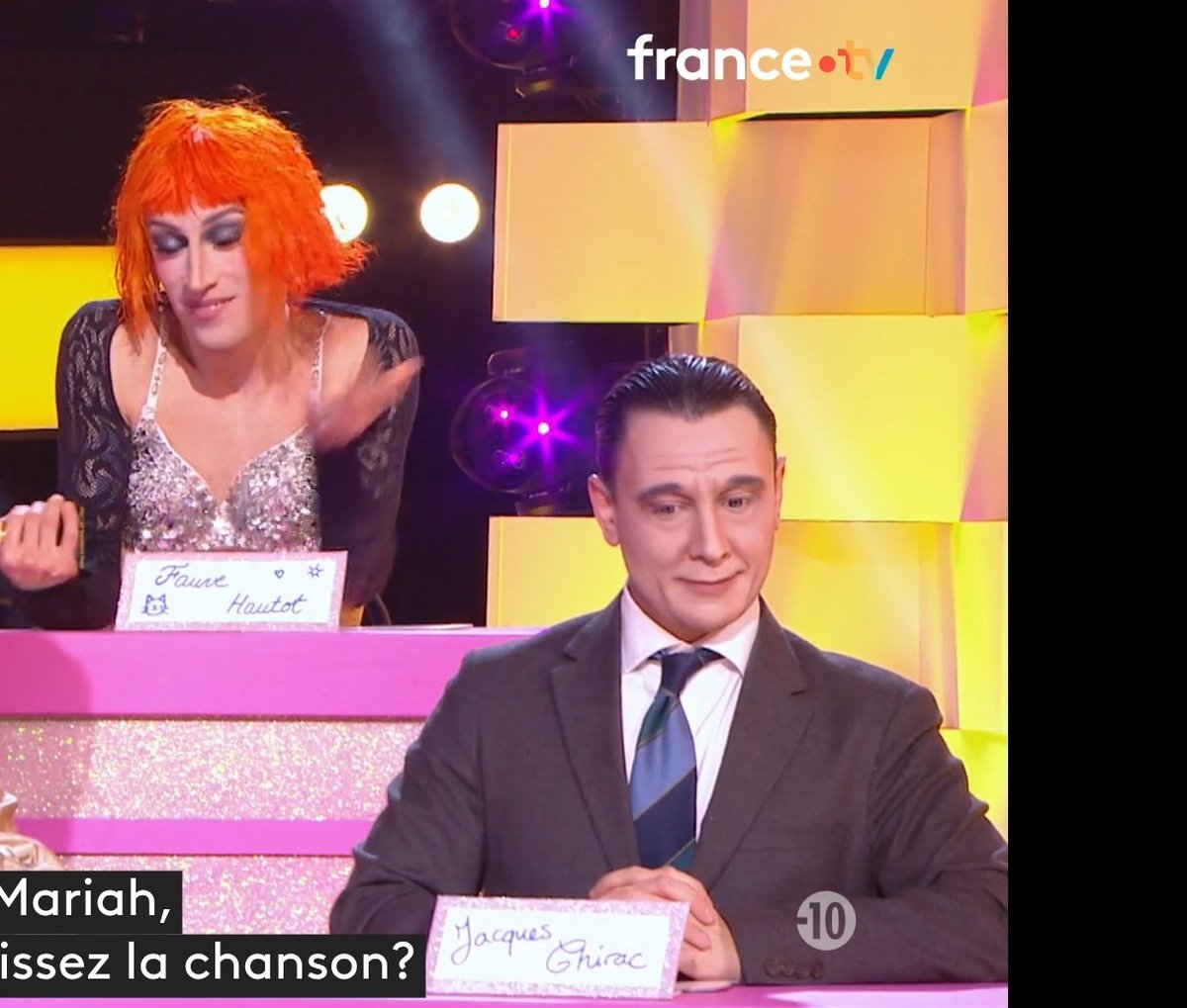 myceneFarmer's tweet photo. Daisy qui déréalisé en Chirac face au cringe de l'autre derrière https://t.co/uSv4ARFzg2