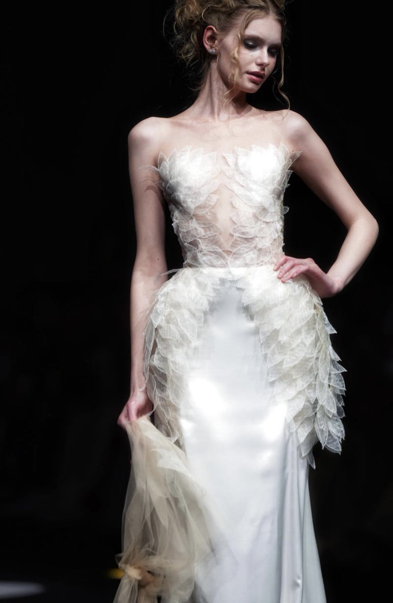 _venus_marie's tweet photo. murmure atelier f/w 2026 https://t.co/fo72wW1iWF