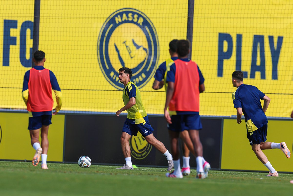 AlNassrFC's tweet photo. برتمٍ يتصاعـد .. تدريباتنا تتواصـل 🔝 https://t.co/bGRlkapcm2